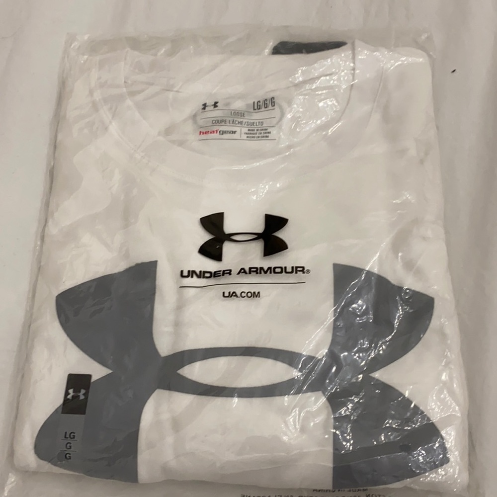Men’s UA tshirt